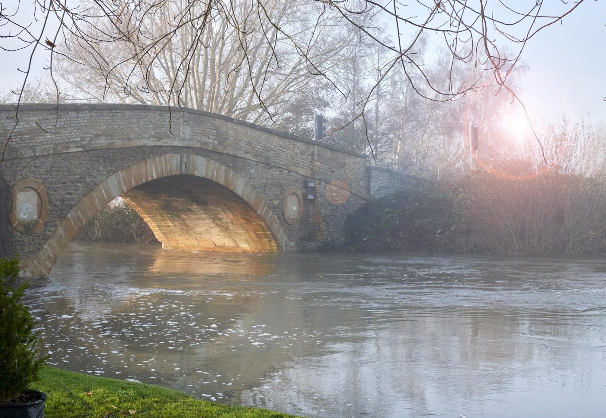 The Trout At Tadpole Bridge Hotell Faringdon Exteriör bild