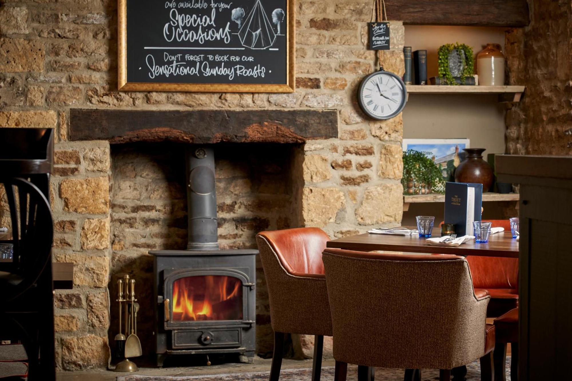 The Trout At Tadpole Bridge Hotell Faringdon Exteriör bild
