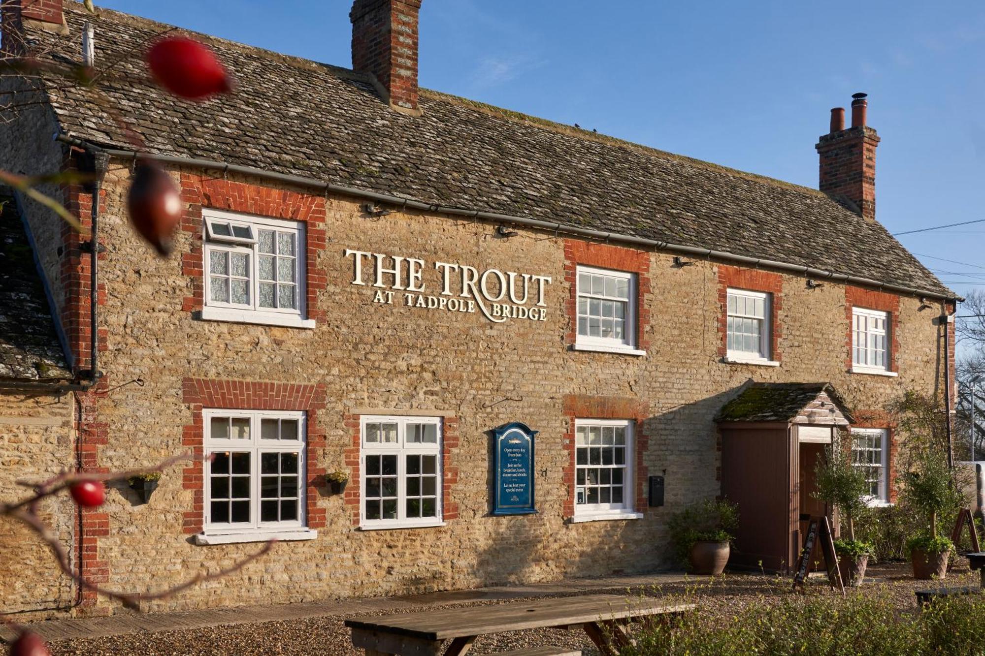 The Trout At Tadpole Bridge Hotell Faringdon Exteriör bild