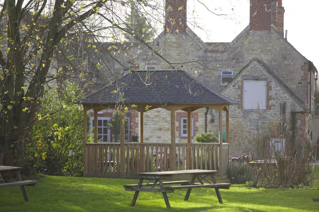 The Trout At Tadpole Bridge Hotell Faringdon Exteriör bild